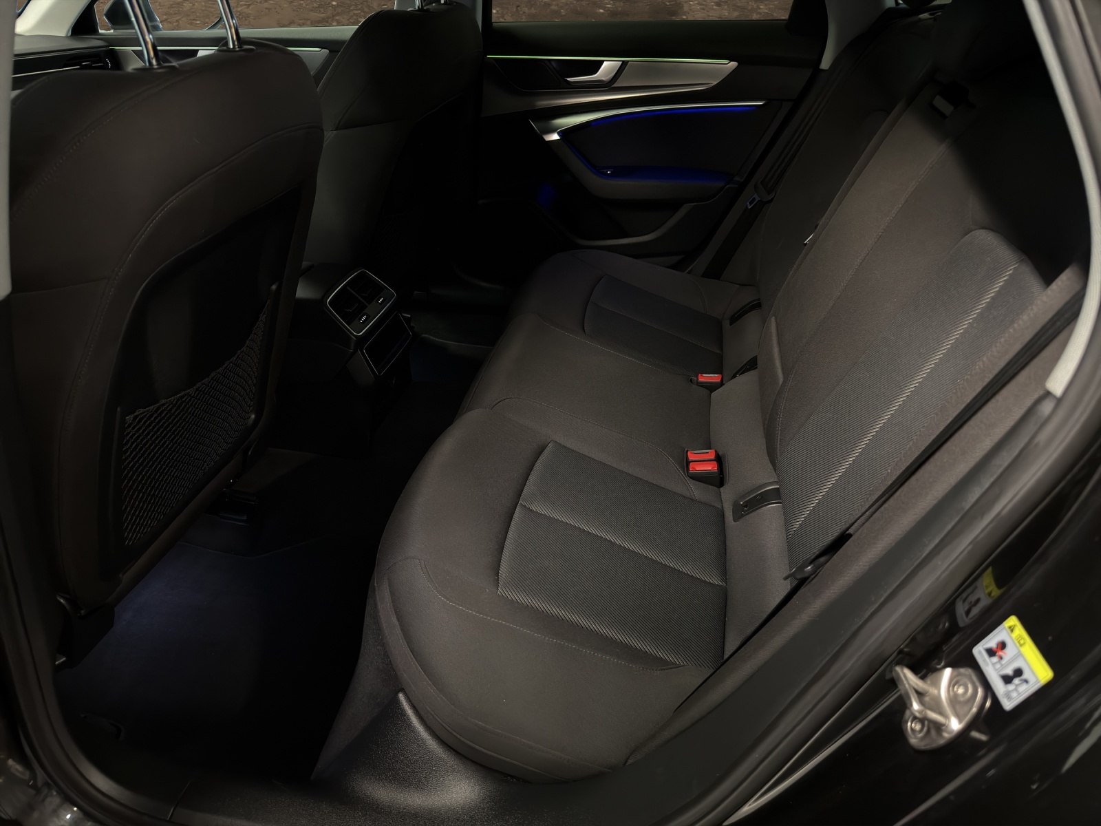 AUDI A6 Avant 40 TDI Sport Attraction S-tronic-image-10