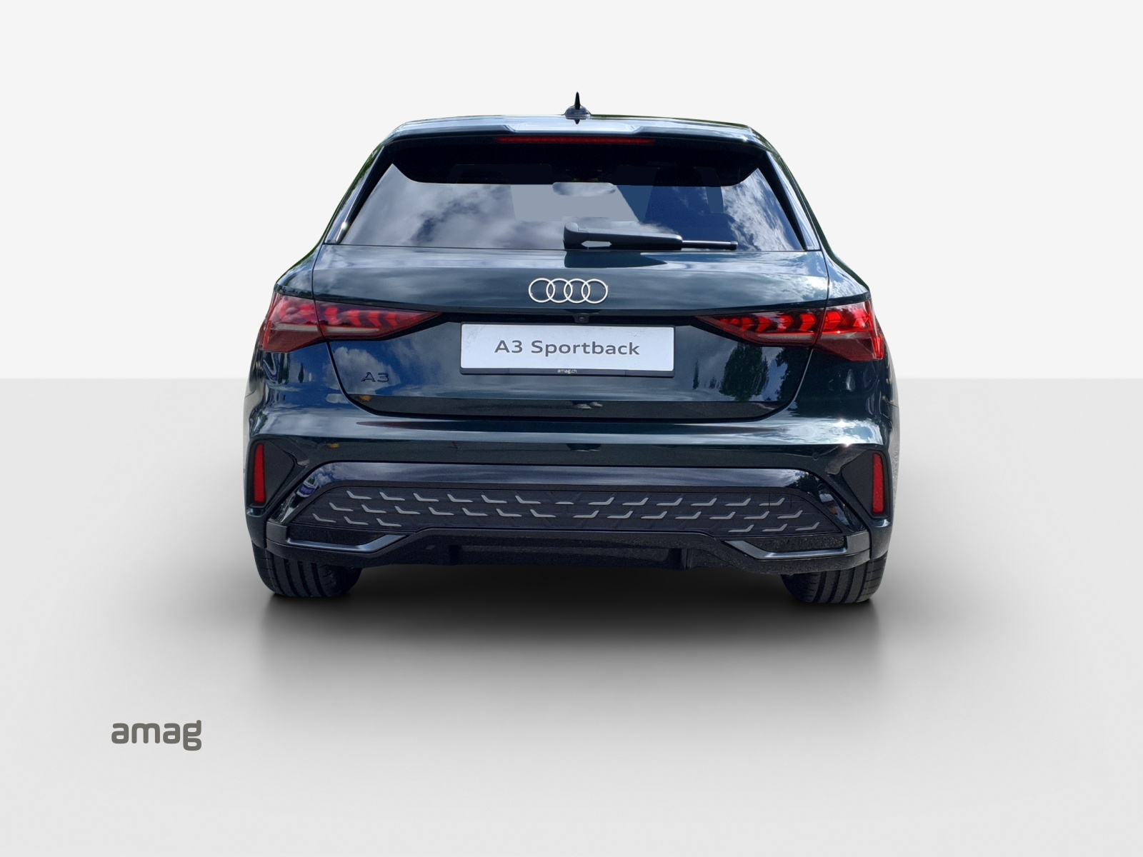 AUDI A3 Sportback TFSI 110 kW S line Attraction S tronic-showroom-element-3