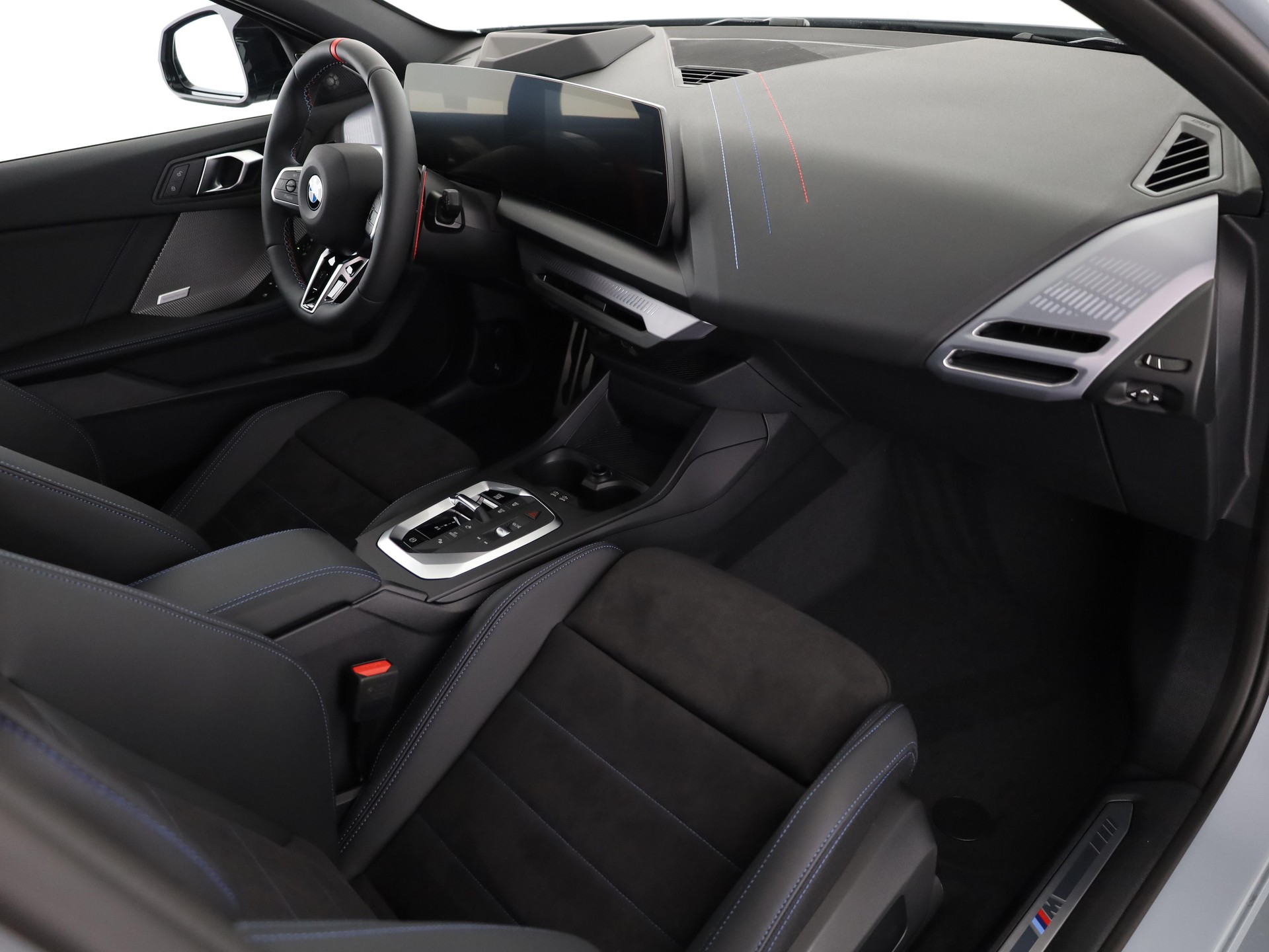 BMW M135i xDrive-image-15