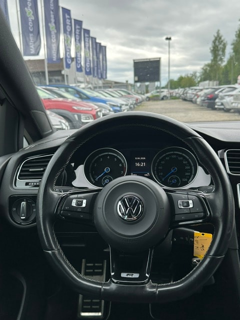 VW Golf Variant 2.0 TSI R 4 Motion DSG-image-11
