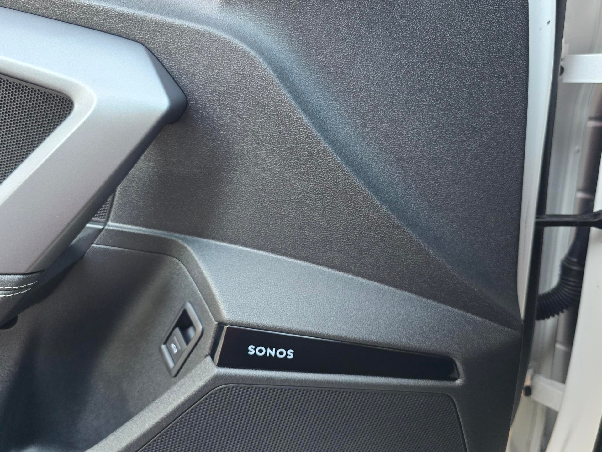 AUDI S3 Sportback TFSI quattro S-tronic-image-13