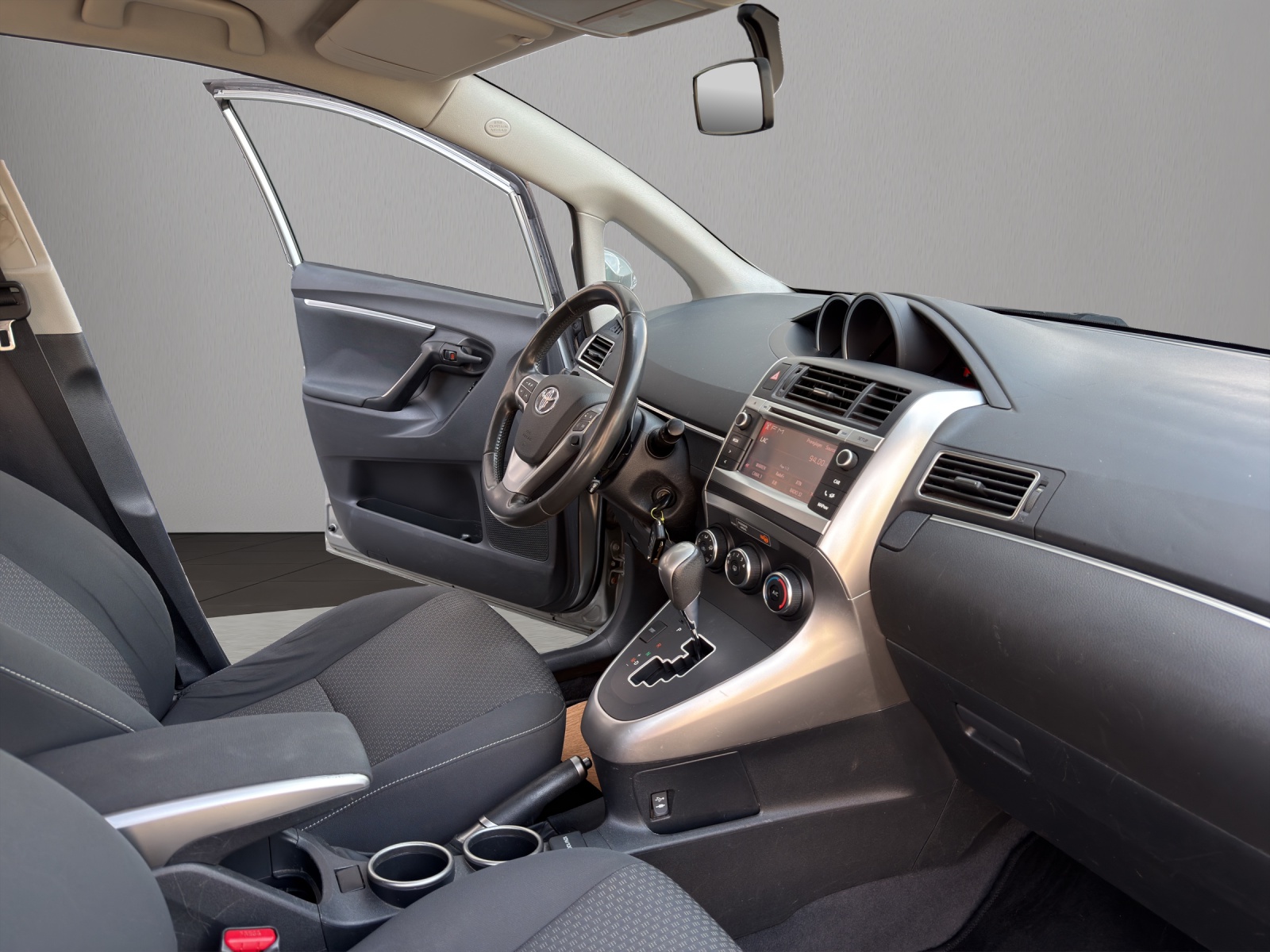 TOYOTA Verso 1.8 Luna Multidrive S-image-18