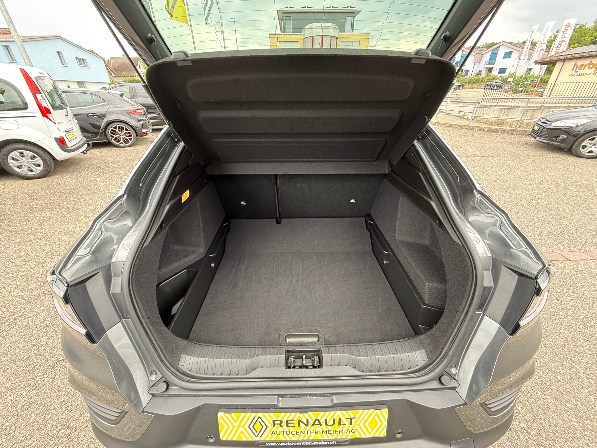 RENAULT Arkana 1.3 TCe Techno EDC-image-13