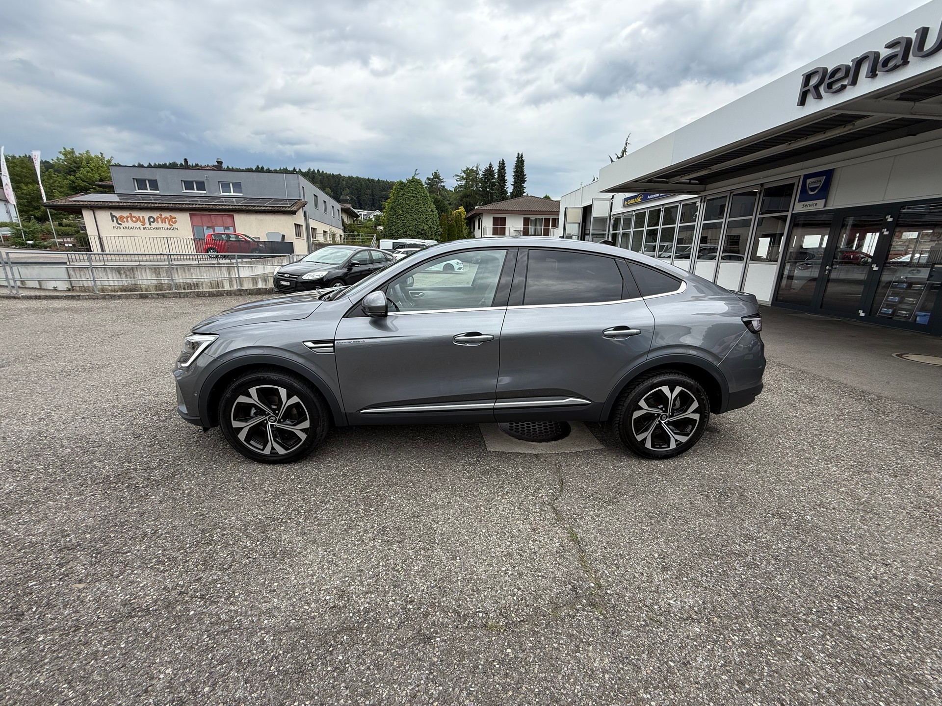 RENAULT Arkana 1.3 TCe Techno EDC-showroom-element-3