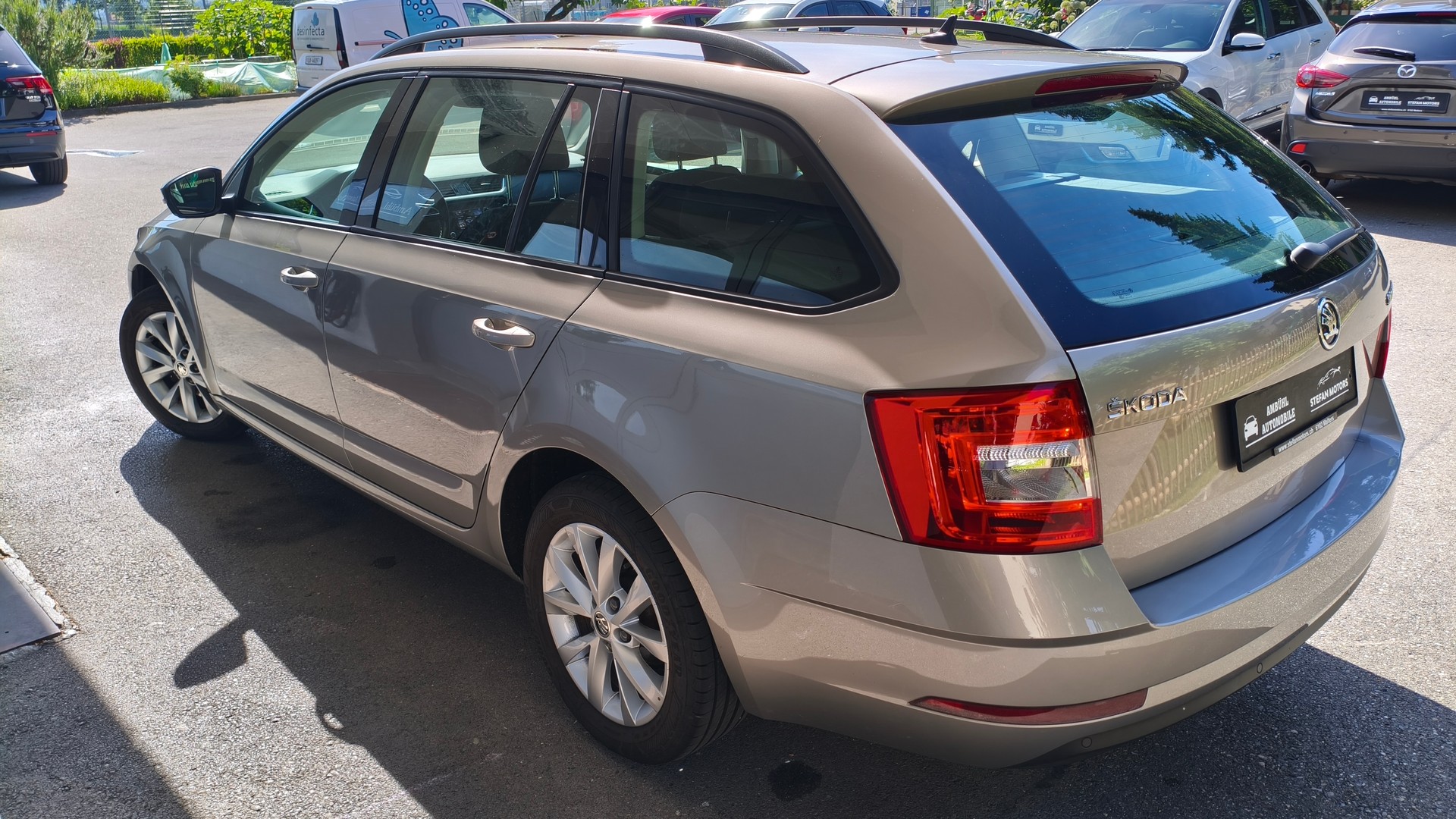 SKODA Octavia Combi 1.5 TSI Ambition DSG-image-4