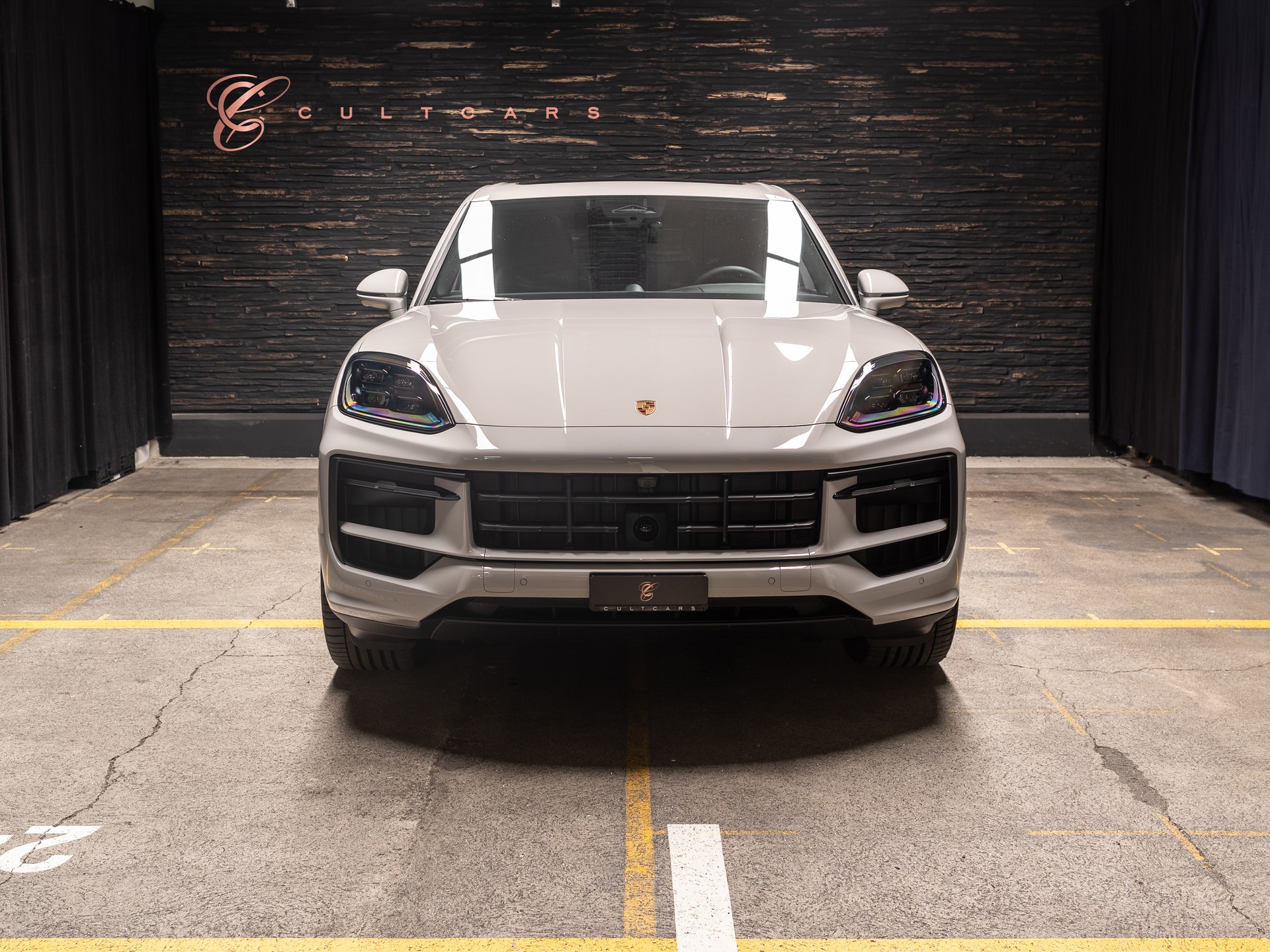 PORSCHE Cayenne Black Edition Tiptronic-showroom-element-2