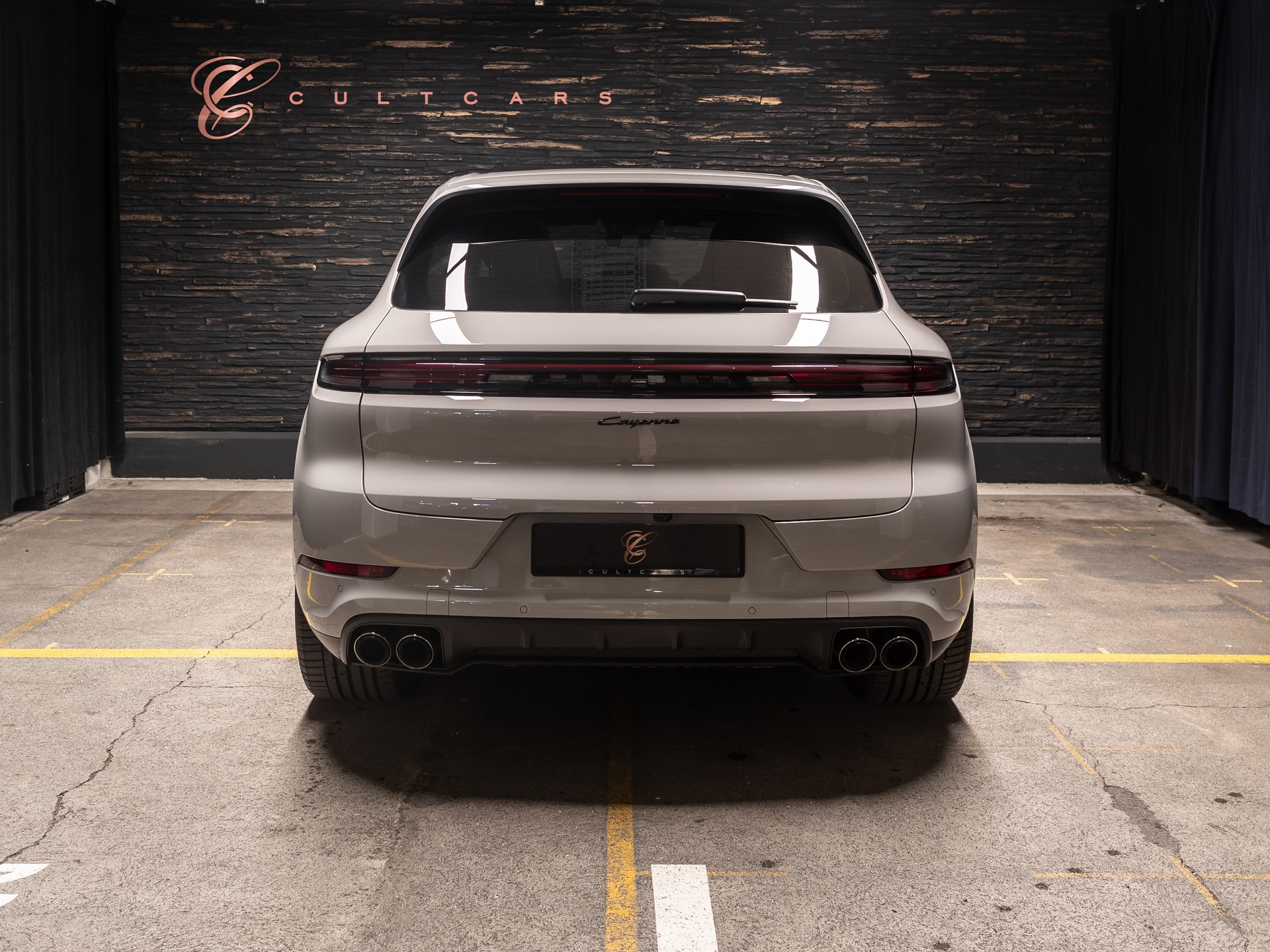 PORSCHE Cayenne Black Edition Tiptronic-showroom-element-3