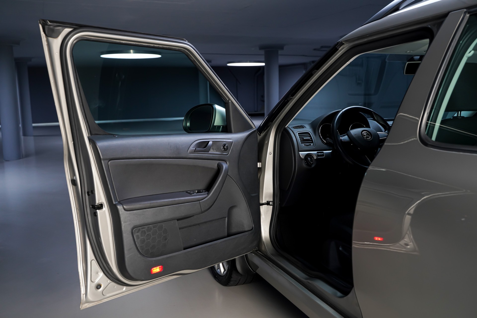SKODA Yeti 1.8 TSI Active 4x4 DSG-image-8