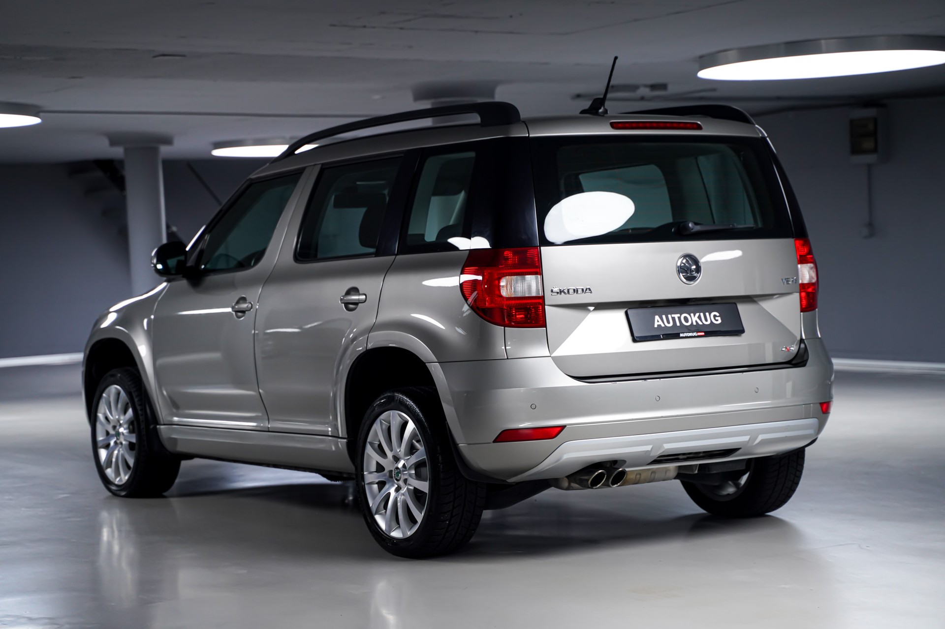 SKODA Yeti 1.8 TSI Active 4x4 DSG-image-6