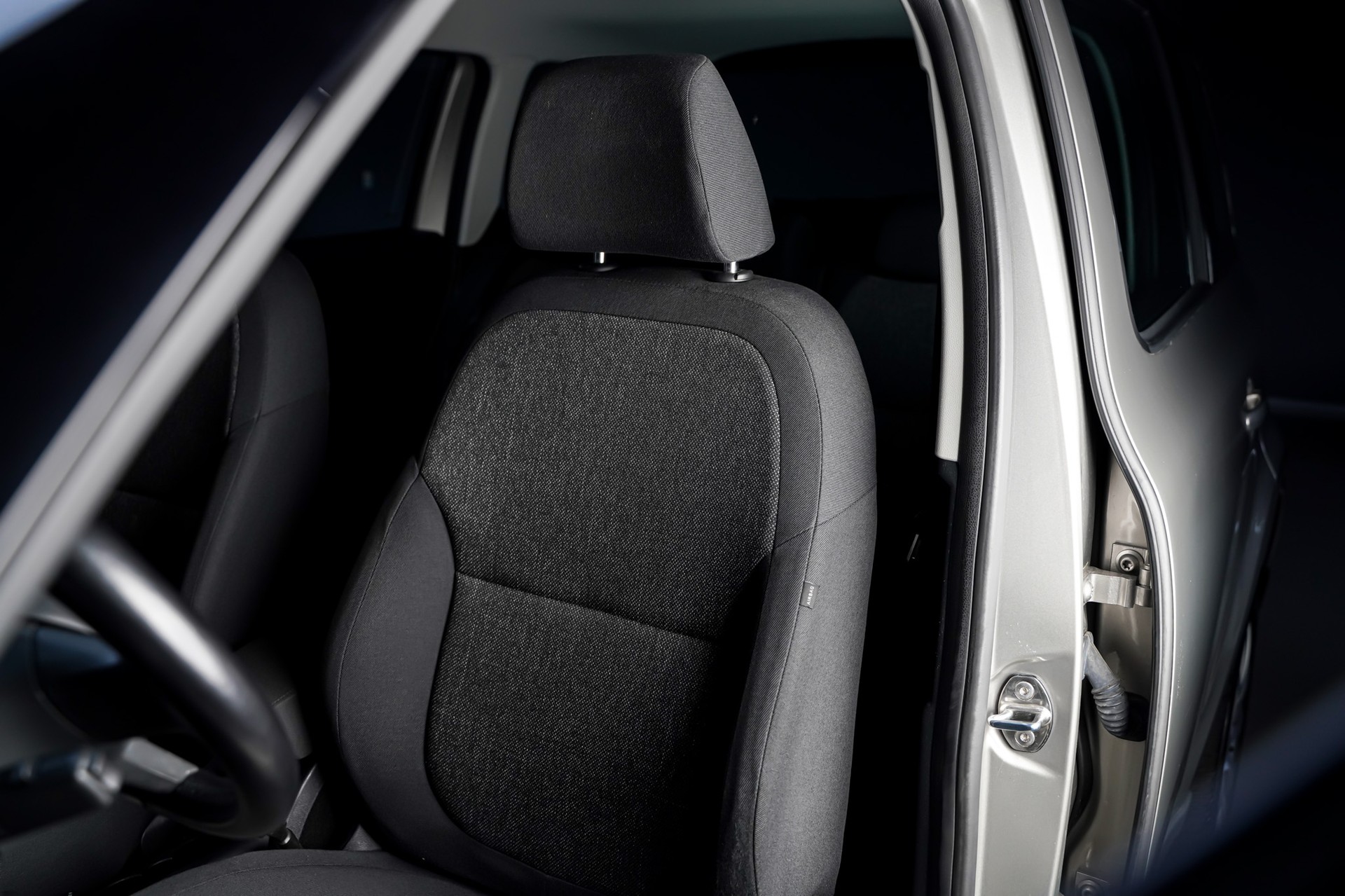 SKODA Yeti 1.8 TSI Active 4x4 DSG-image-12