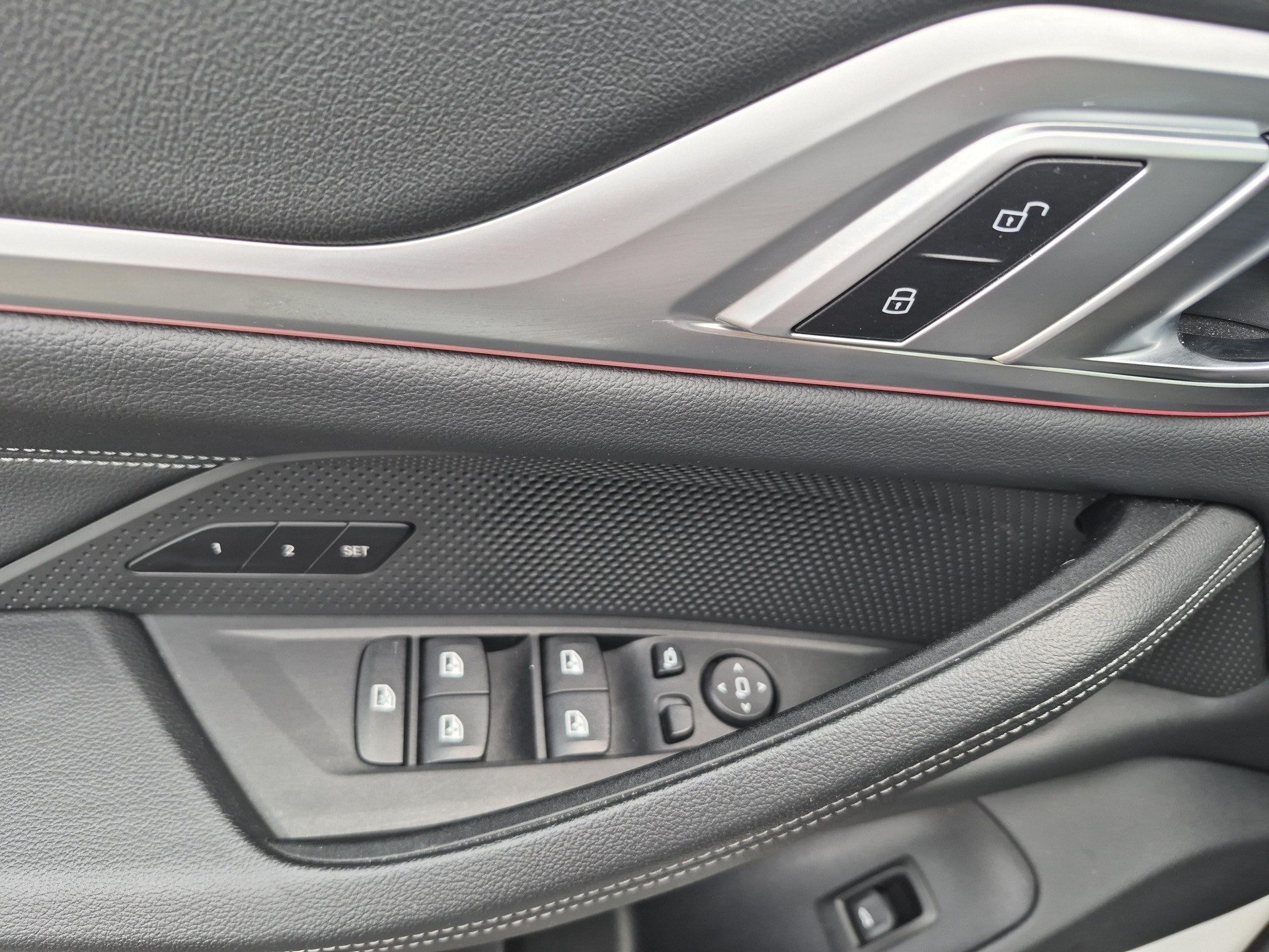 BMW 420d xDrive SAG Gran Coupé / Jetzt mit attraktivem 1.99% Leasing-image-17