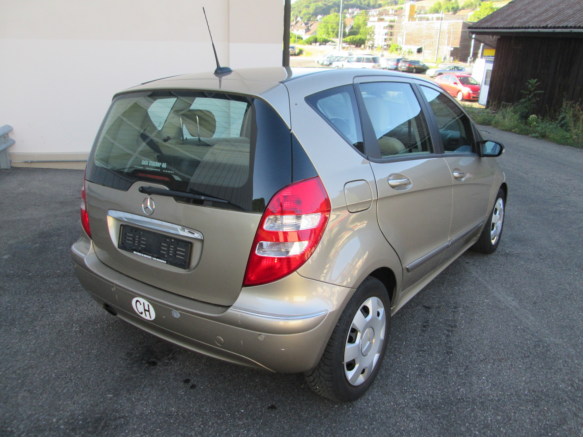 MERCEDES-BENZ A 200 Avantgarde-image-3