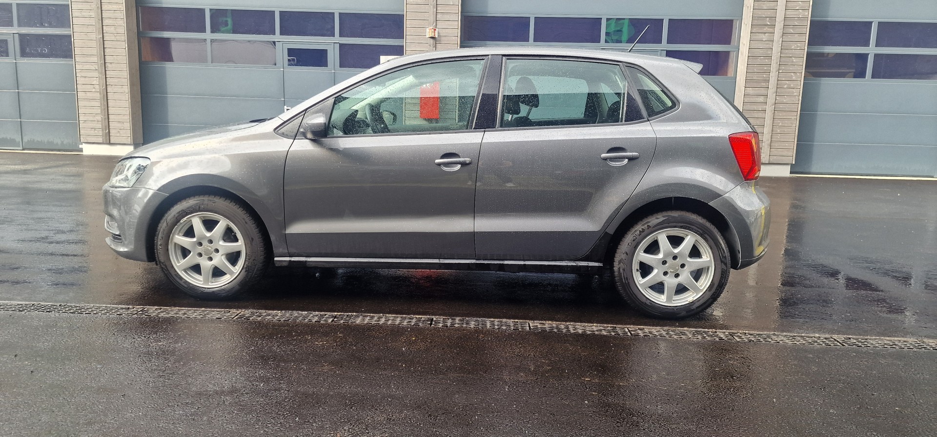 VW POLO-image-2
