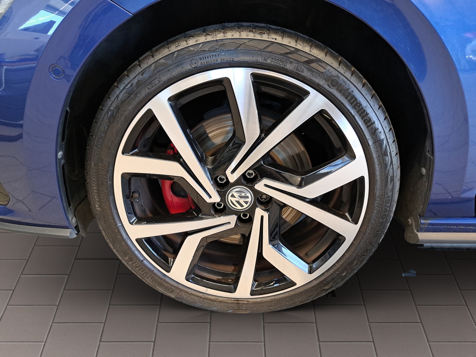 VW Polo 2.0 TSI GTI-image-8