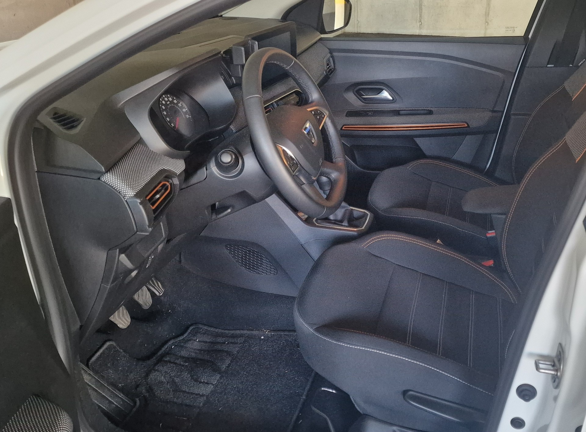 DACIA SANDERO Stepway-image-5