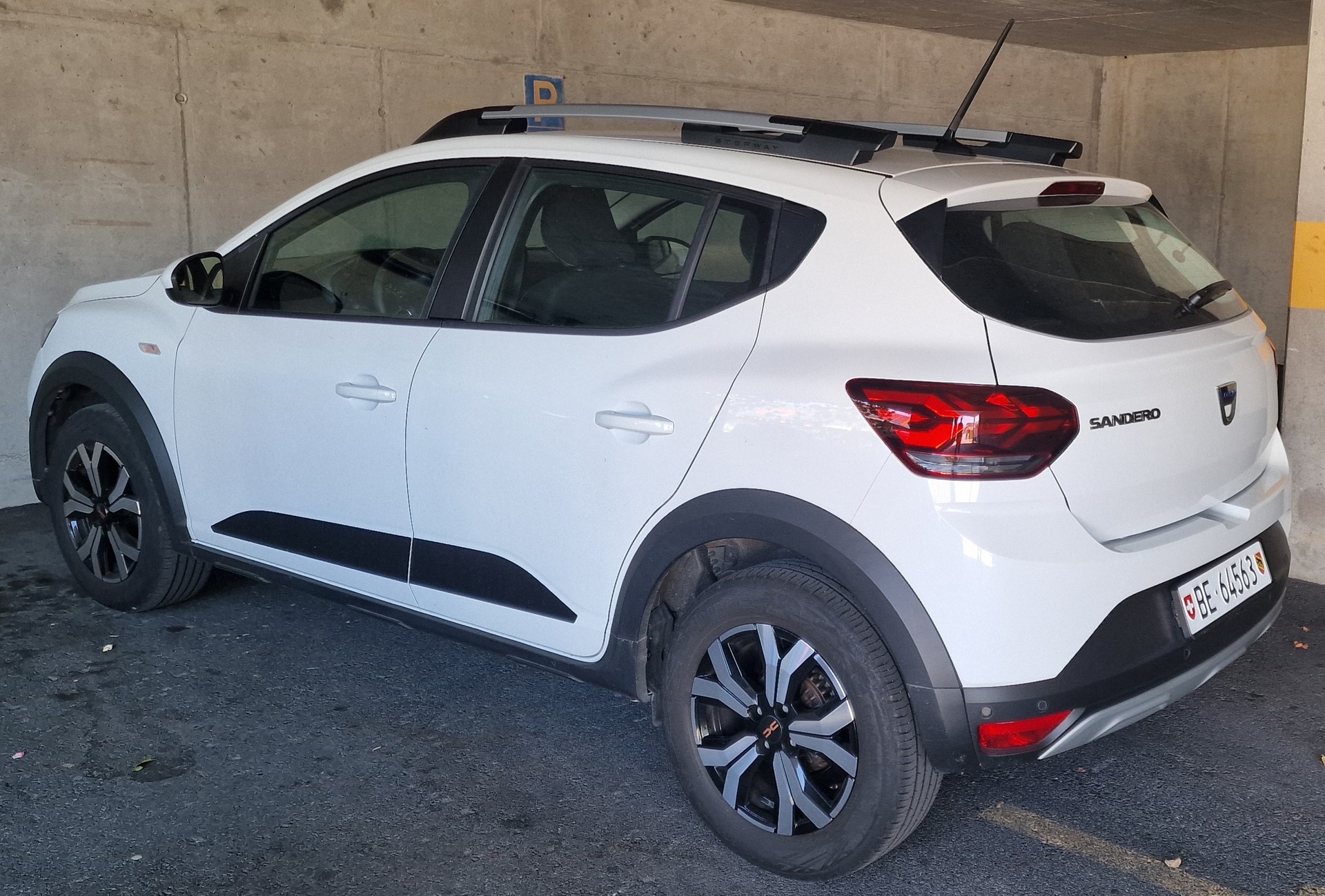 DACIA SANDERO Stepway-image-1