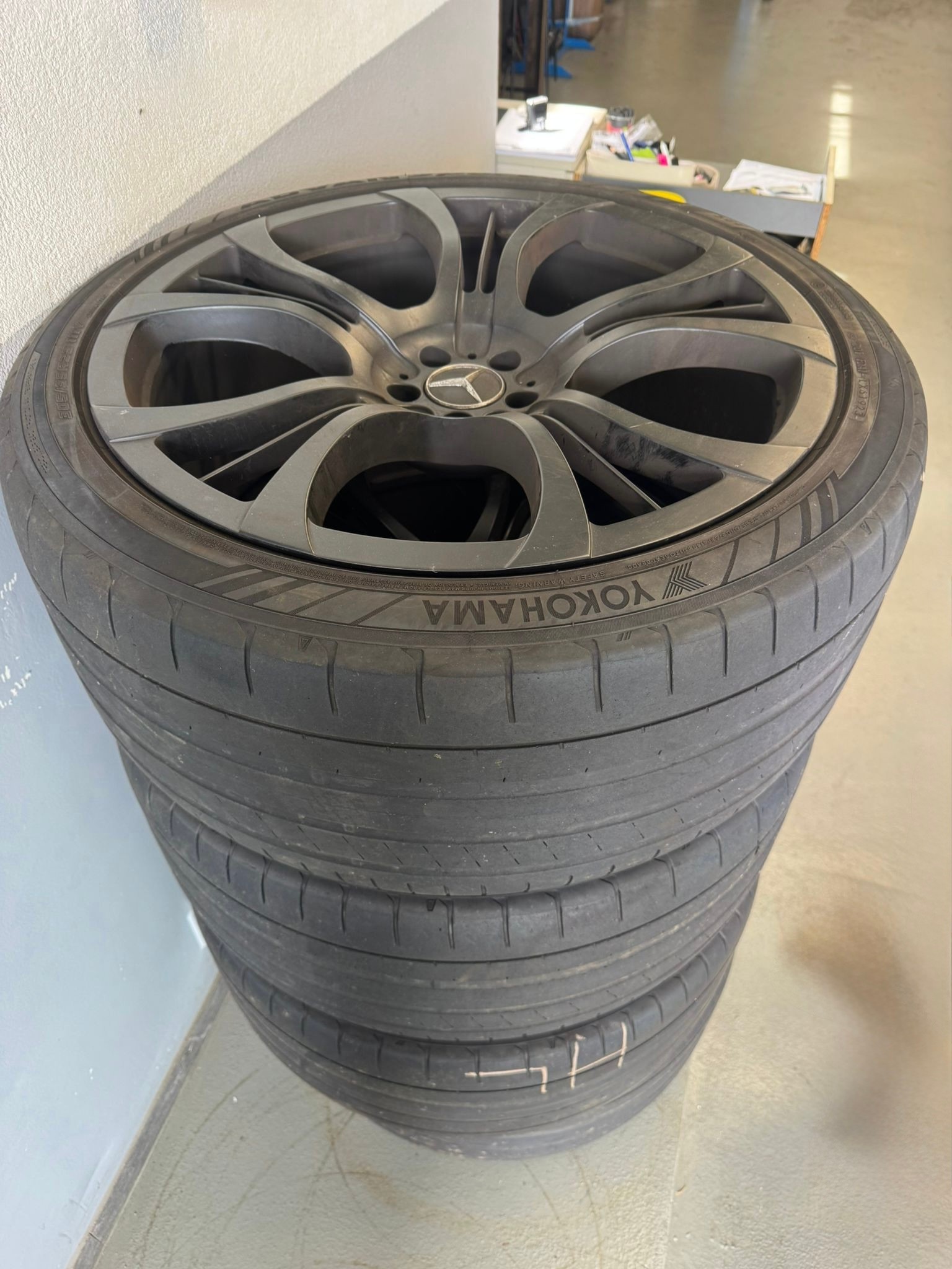 MERCEDES-BENZ GL 63 AMG 4Matic Speedshift Plus 7G-Tronic-image-15