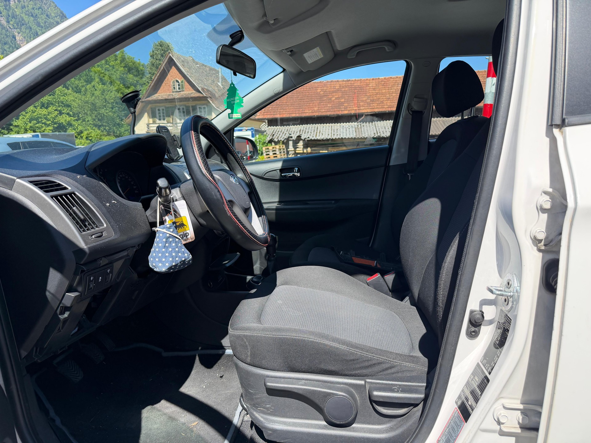 HYUNDAI i20 1.2 Comfort-image-5