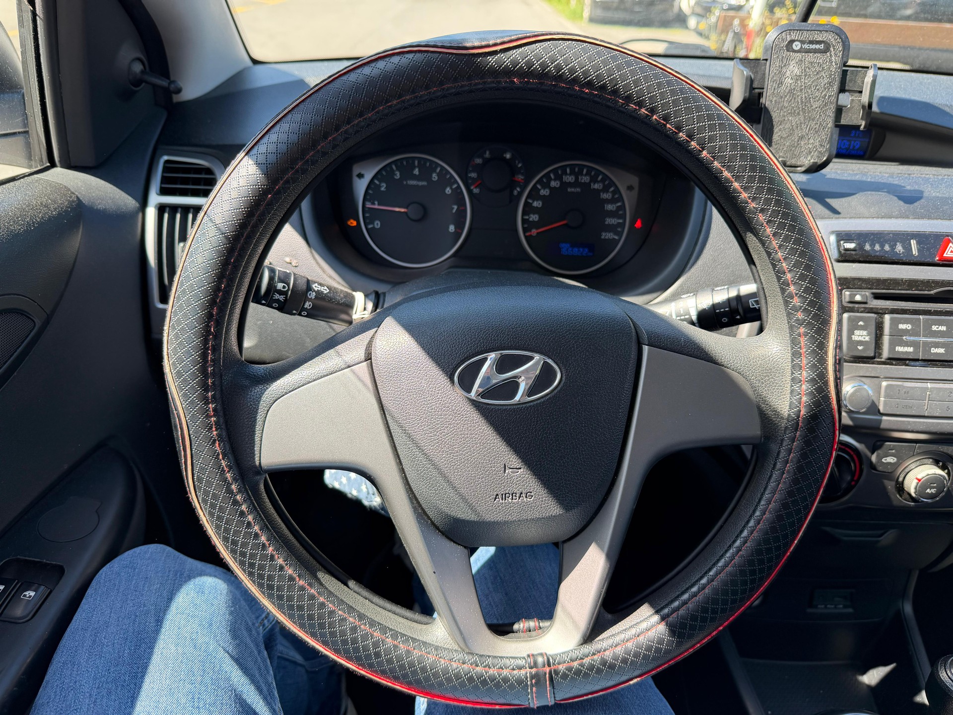 HYUNDAI i20 1.2 Comfort-image-8
