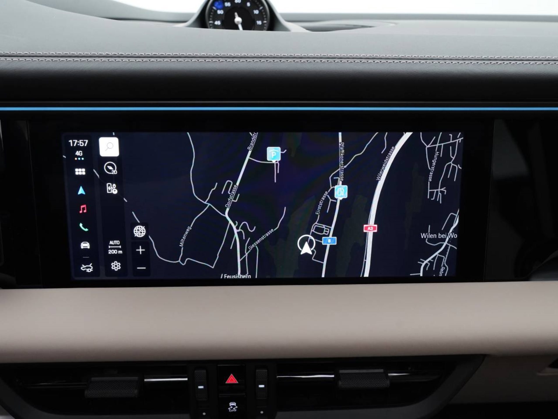 PORSCHE Macan 4S-image-17