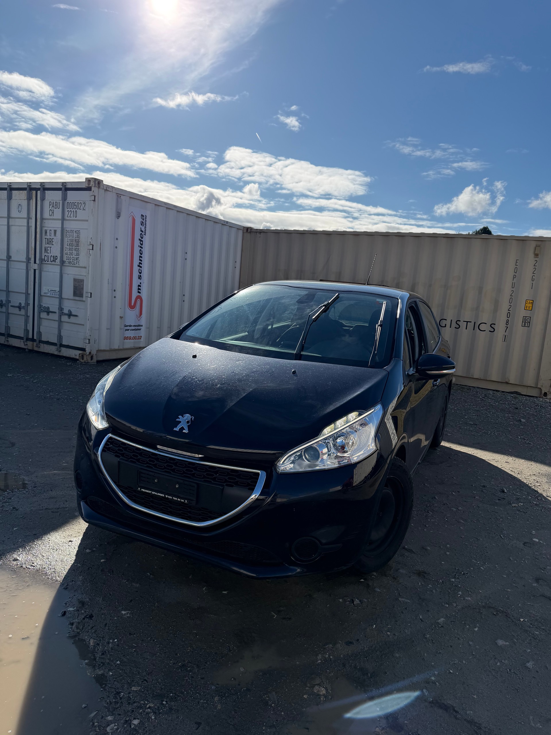 PEUGEOT 208 1.2 VTI Roland Garros-image-3