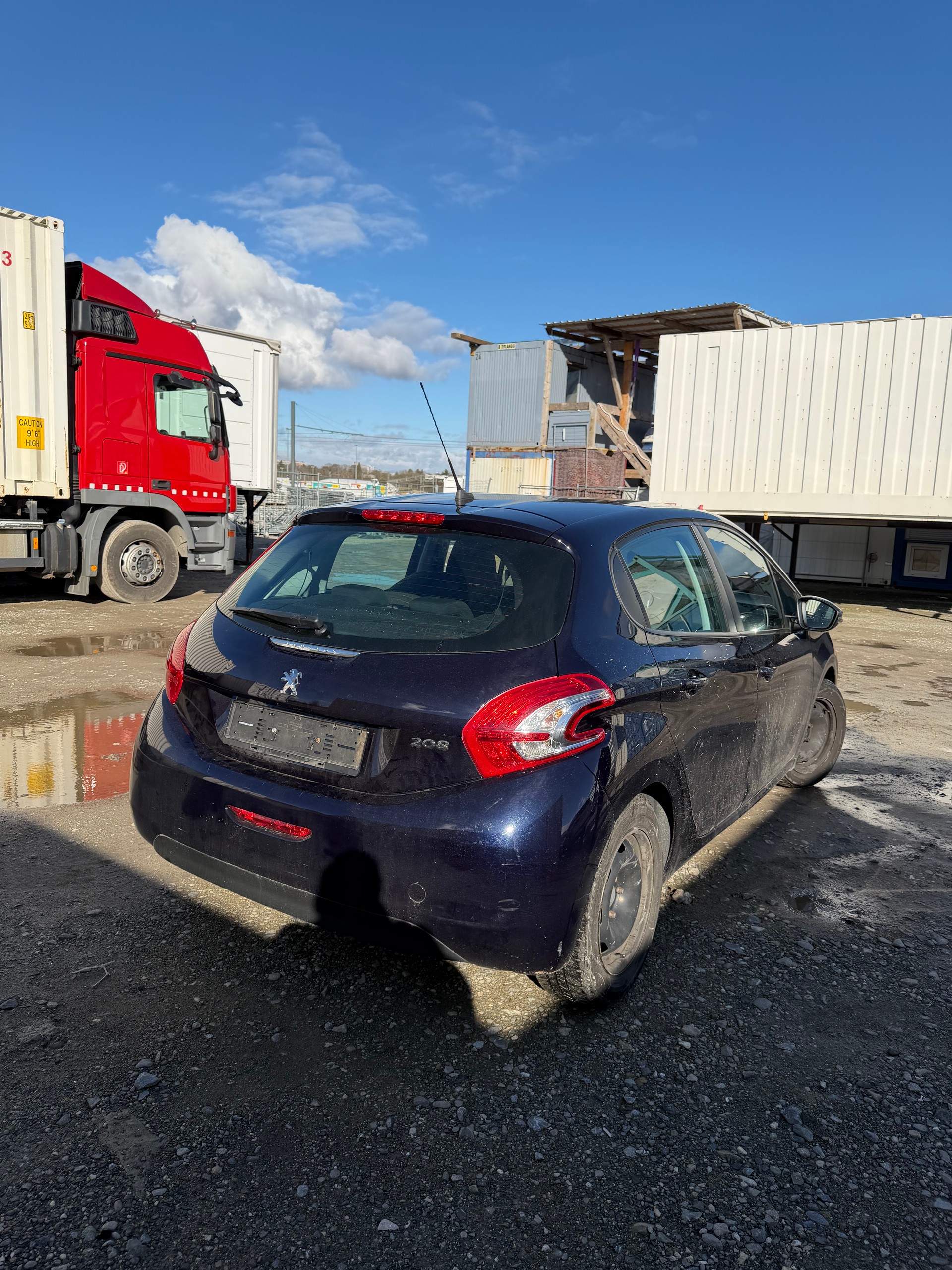 PEUGEOT 208 1.2 VTI Roland Garros-image-8