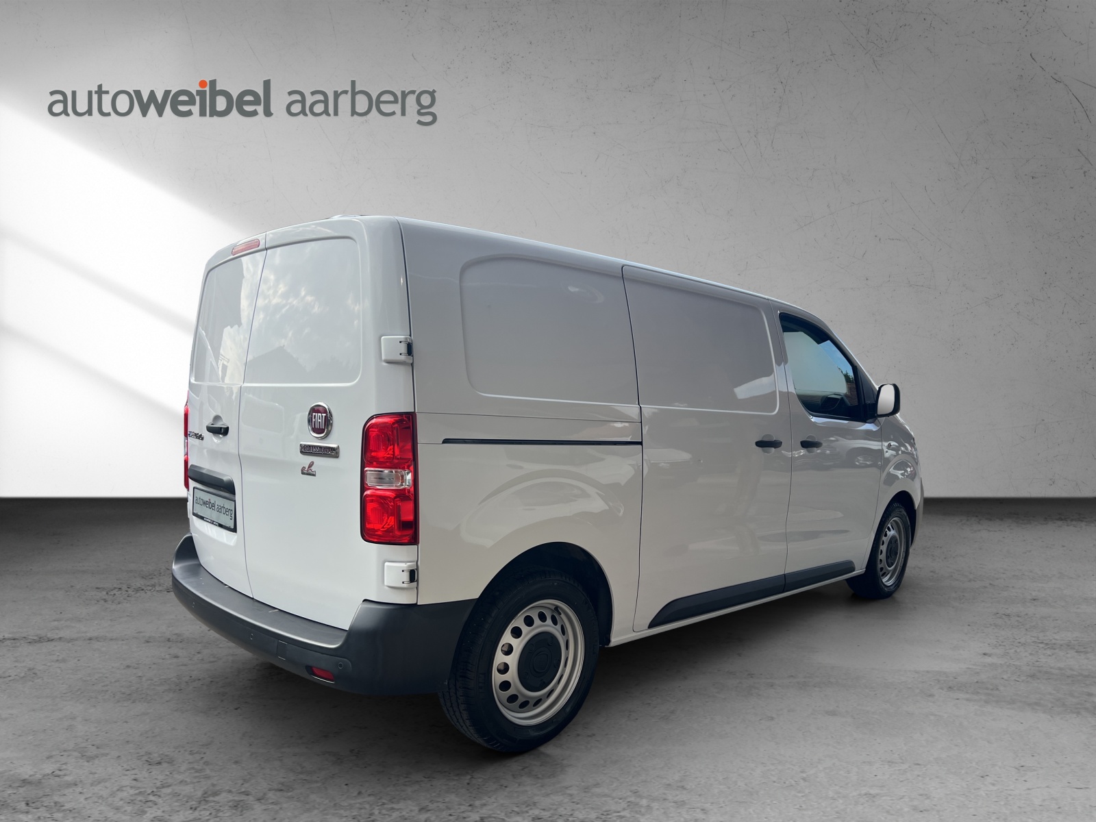 FIAT E-Scudo 50kWh L2 Base Worker-showroom-element-1
