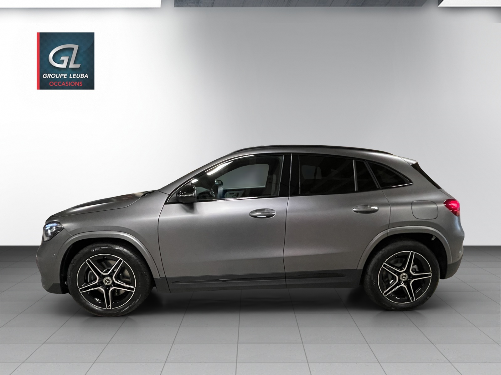 MERCEDES-BENZ GLA 250 4Matic 8G-DCT Swiss Star-showroom-element-2