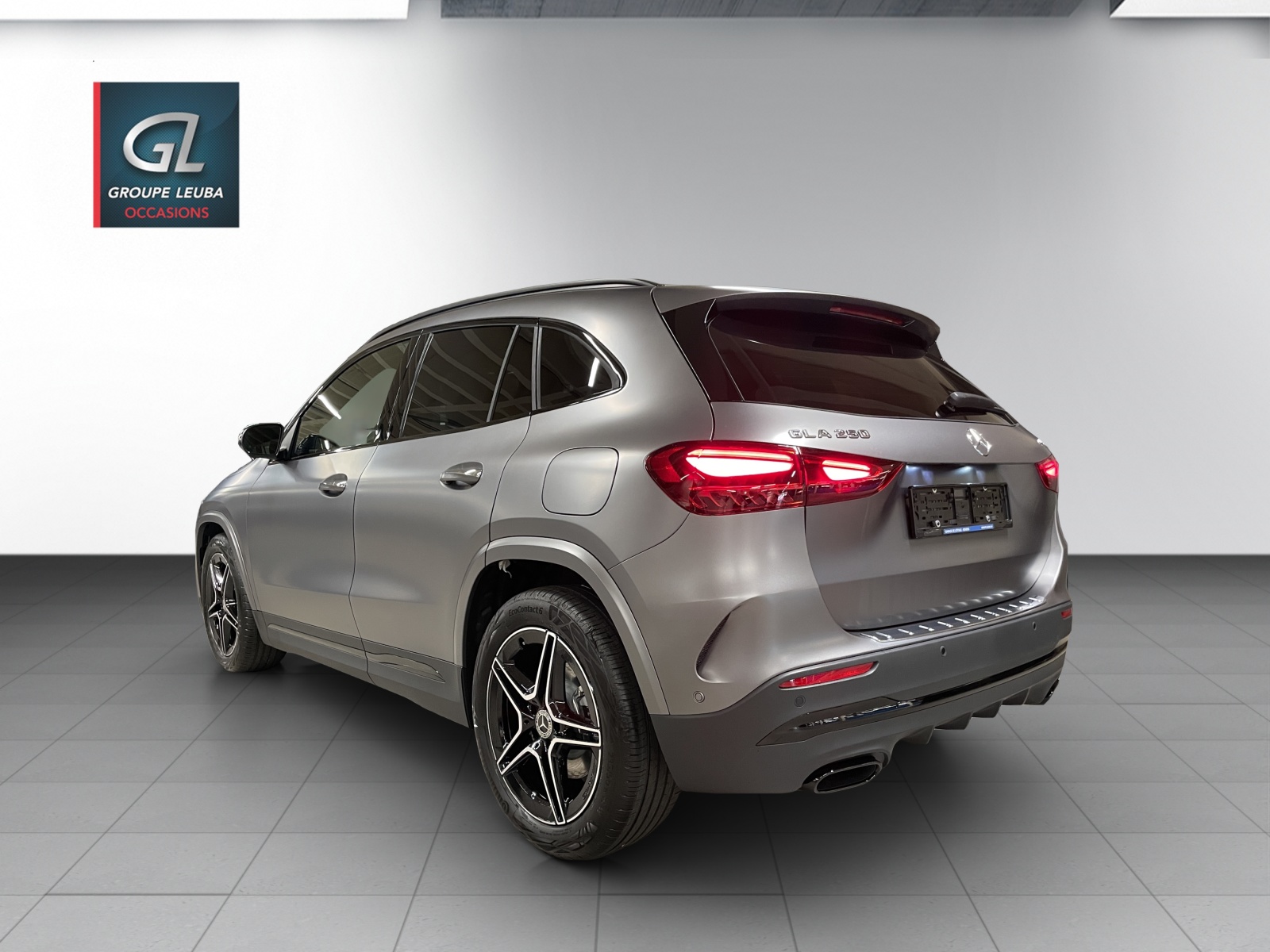 MERCEDES-BENZ GLA 250 4Matic 8G-DCT Swiss Star-showroom-element-3