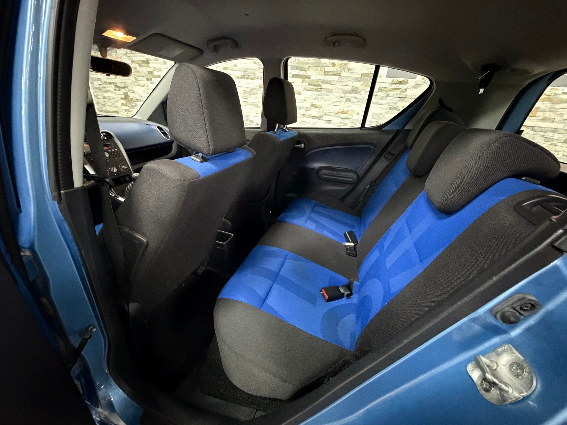 OPEL Agila 1.2 Enjoy-image-13
