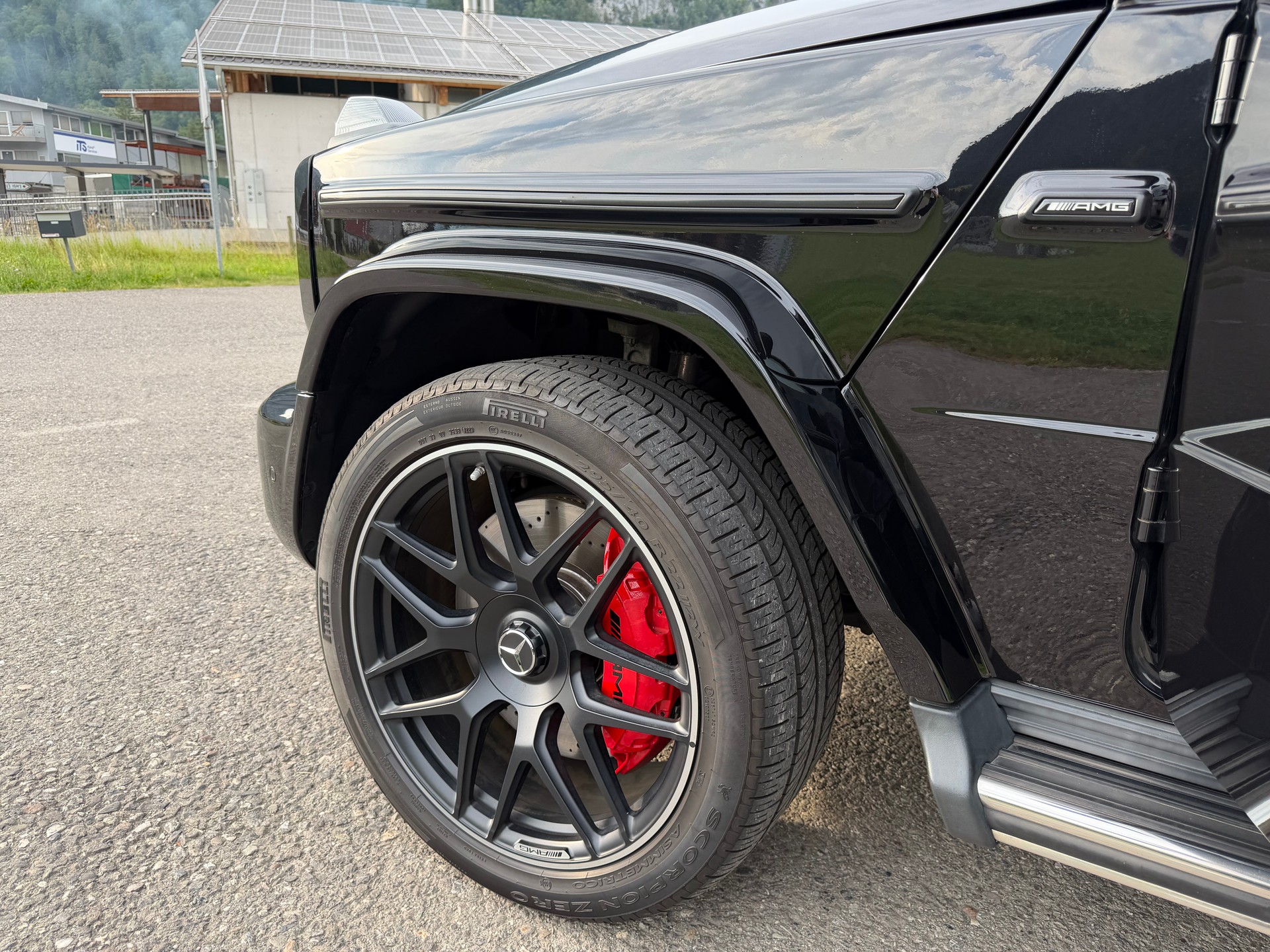 MERCEDES-BENZ G 63 AMG-image-5