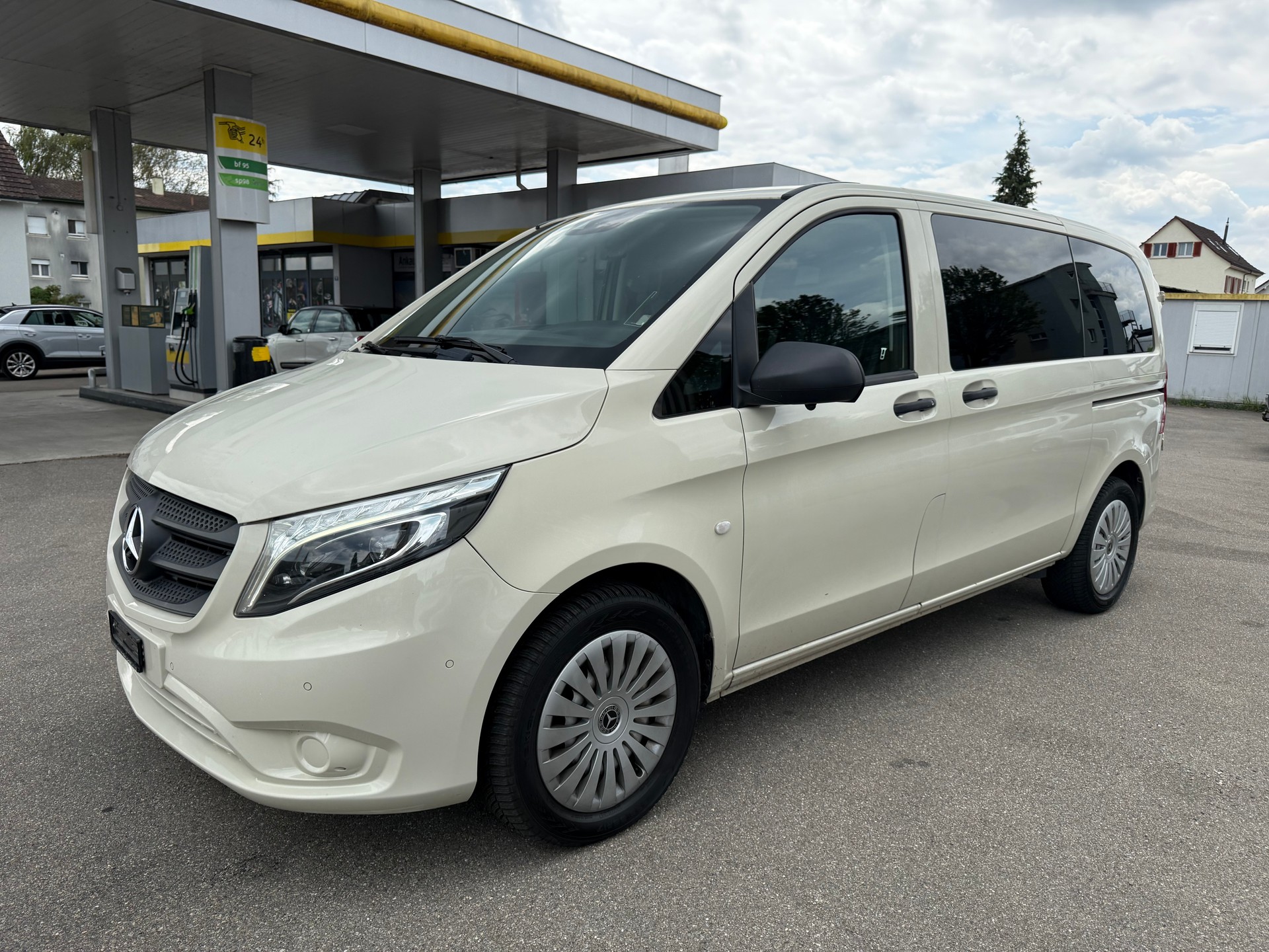 MERCEDES-BENZ Vito 119 BlueTEC Tourer Base L 4Matic 7G-Tronic