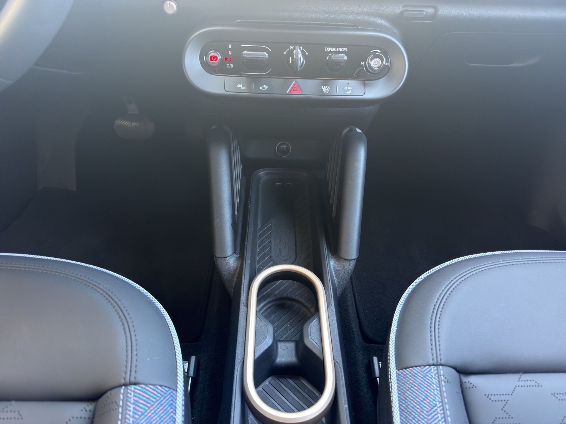 MINI Aceman E-image-12