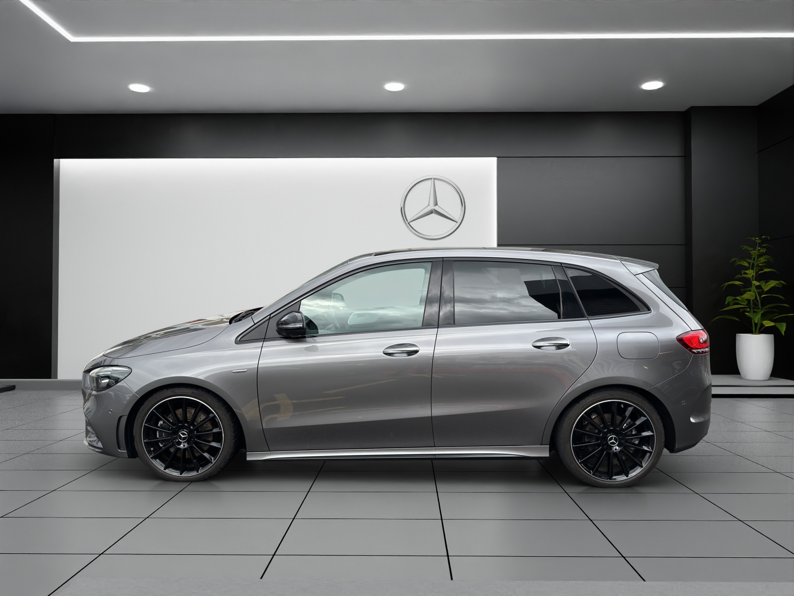 MERCEDES-BENZ B 220 d 4M Swiss Star-showroom-element-2