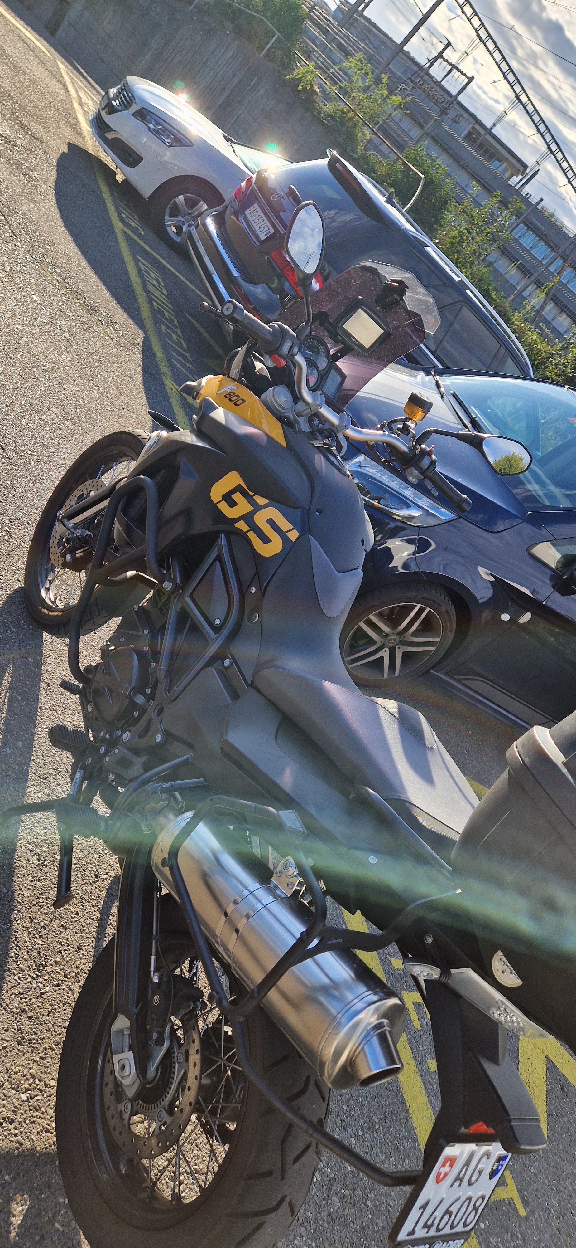 BMW F 800 GS-image-1