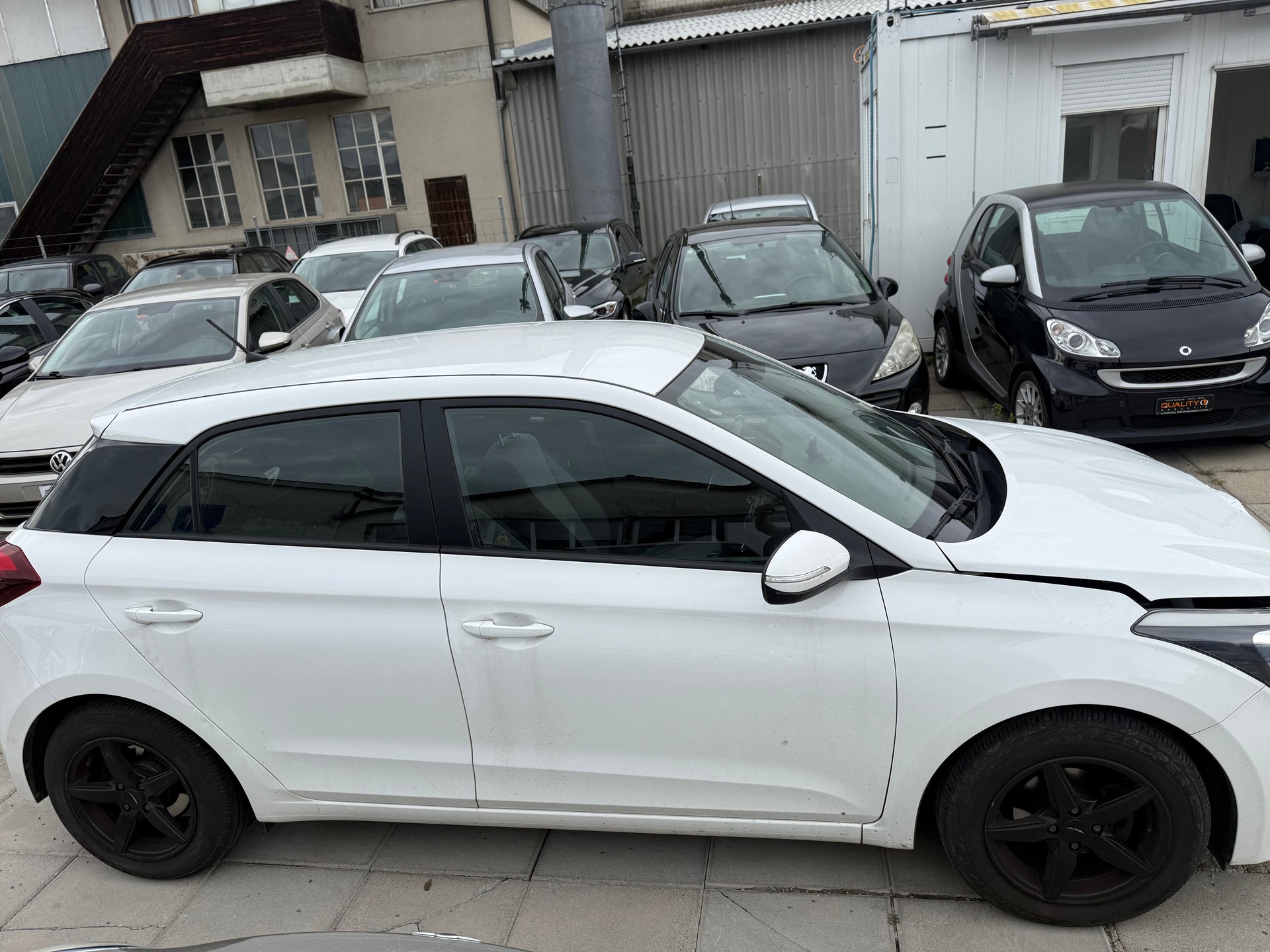 HYUNDAI 1.2-image-3