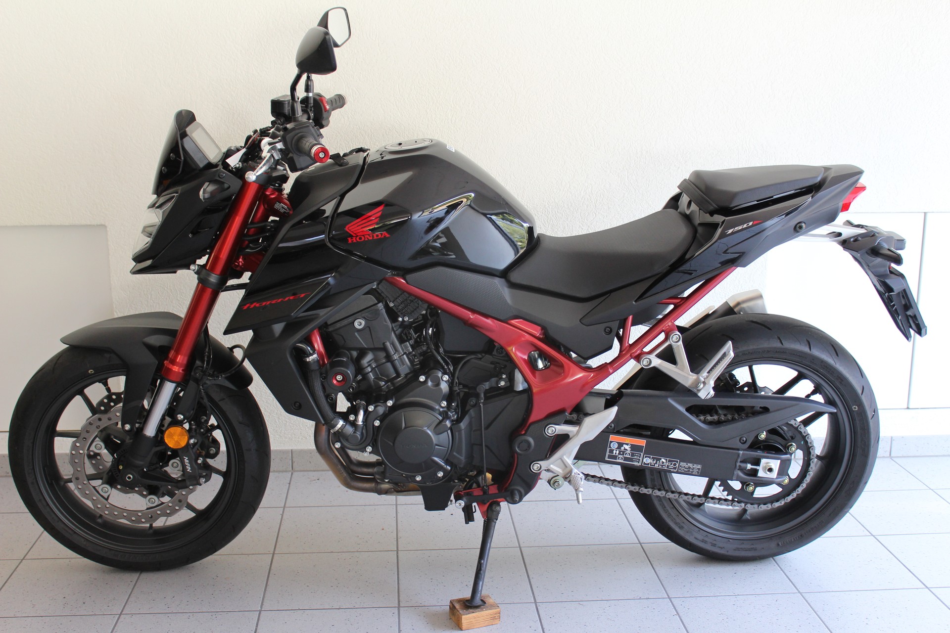 HONDA CB 750 Hornet (35kW)-image-4