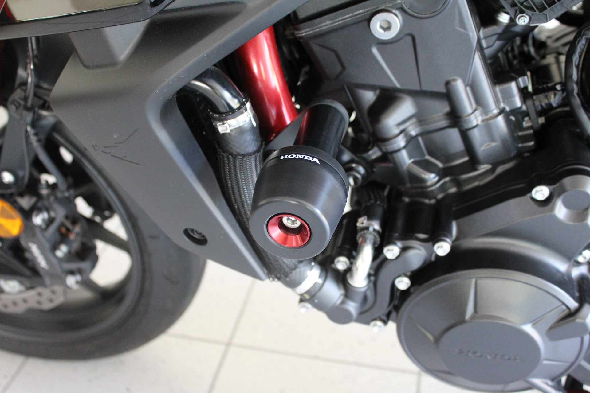 HONDA CB 750 Hornet (35kW)-image-8