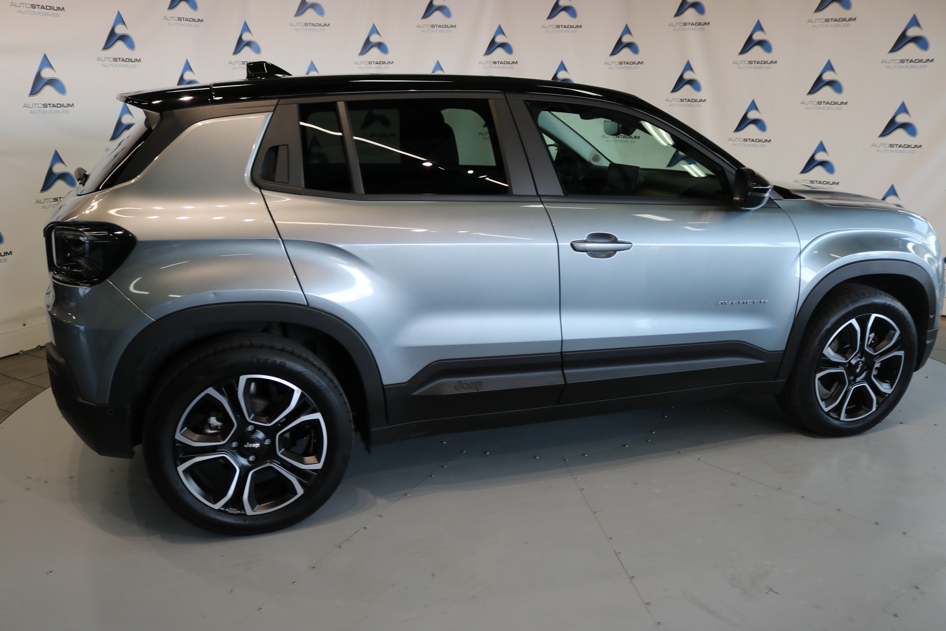 JEEP Avenger 54kWh Summit-image-11
