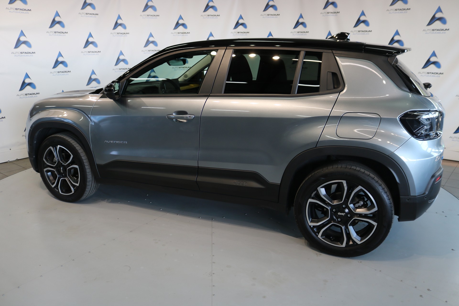 JEEP Avenger 54kWh Summit-image-5