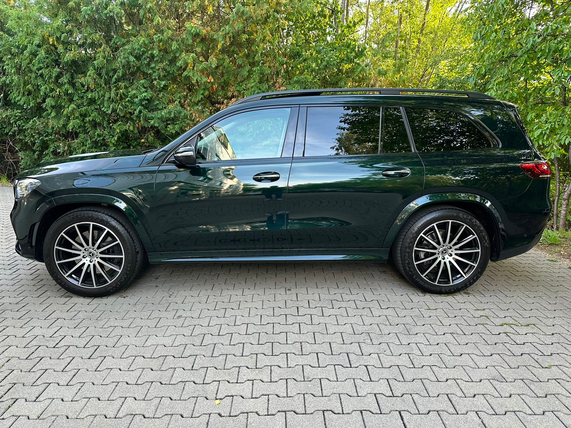MERCEDES-BENZ GLS 580 4Matic AMG Line 9G-Tronic-showroom-element-1