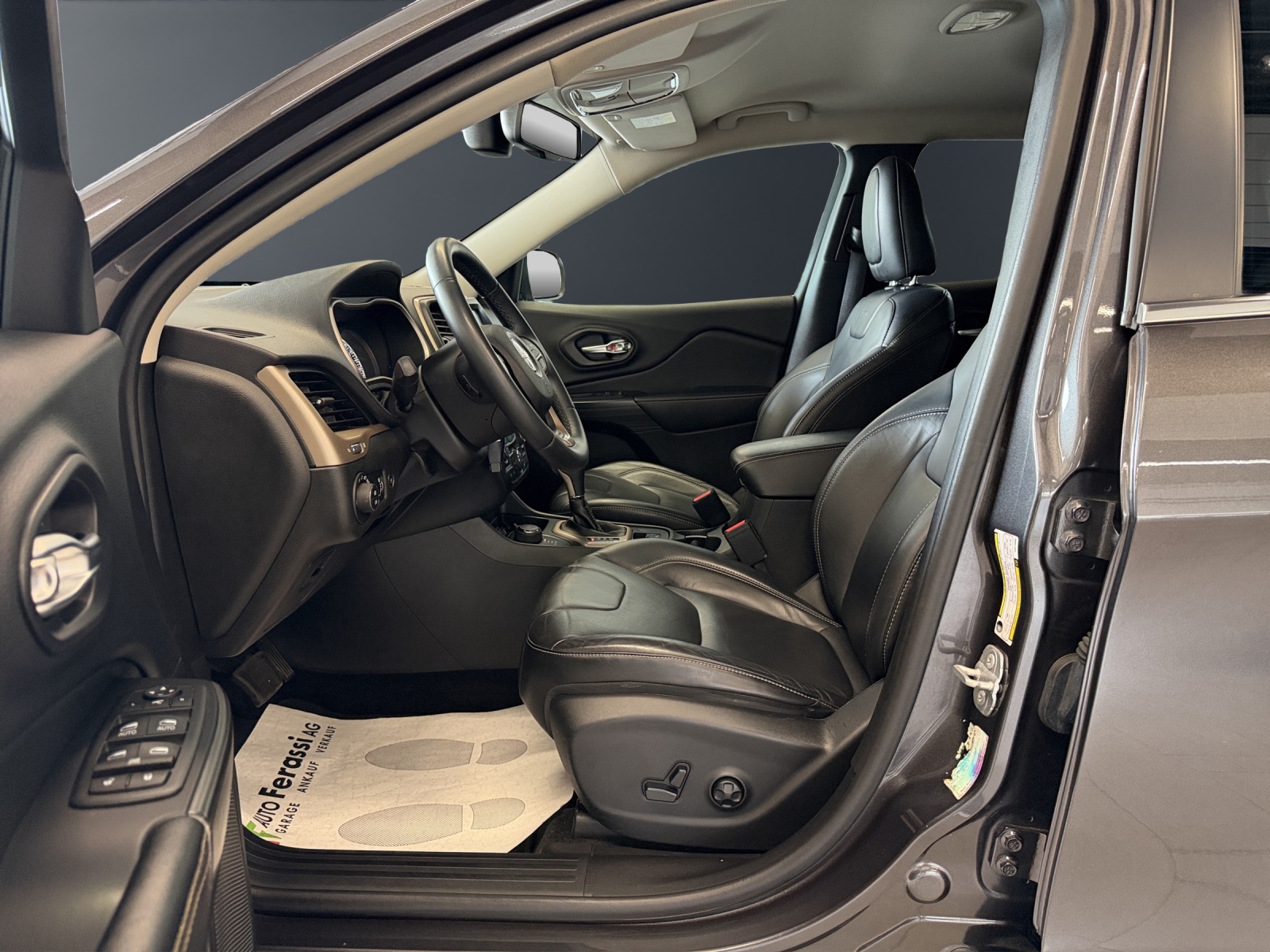 JEEP Limited 2.4 AWD-image-16