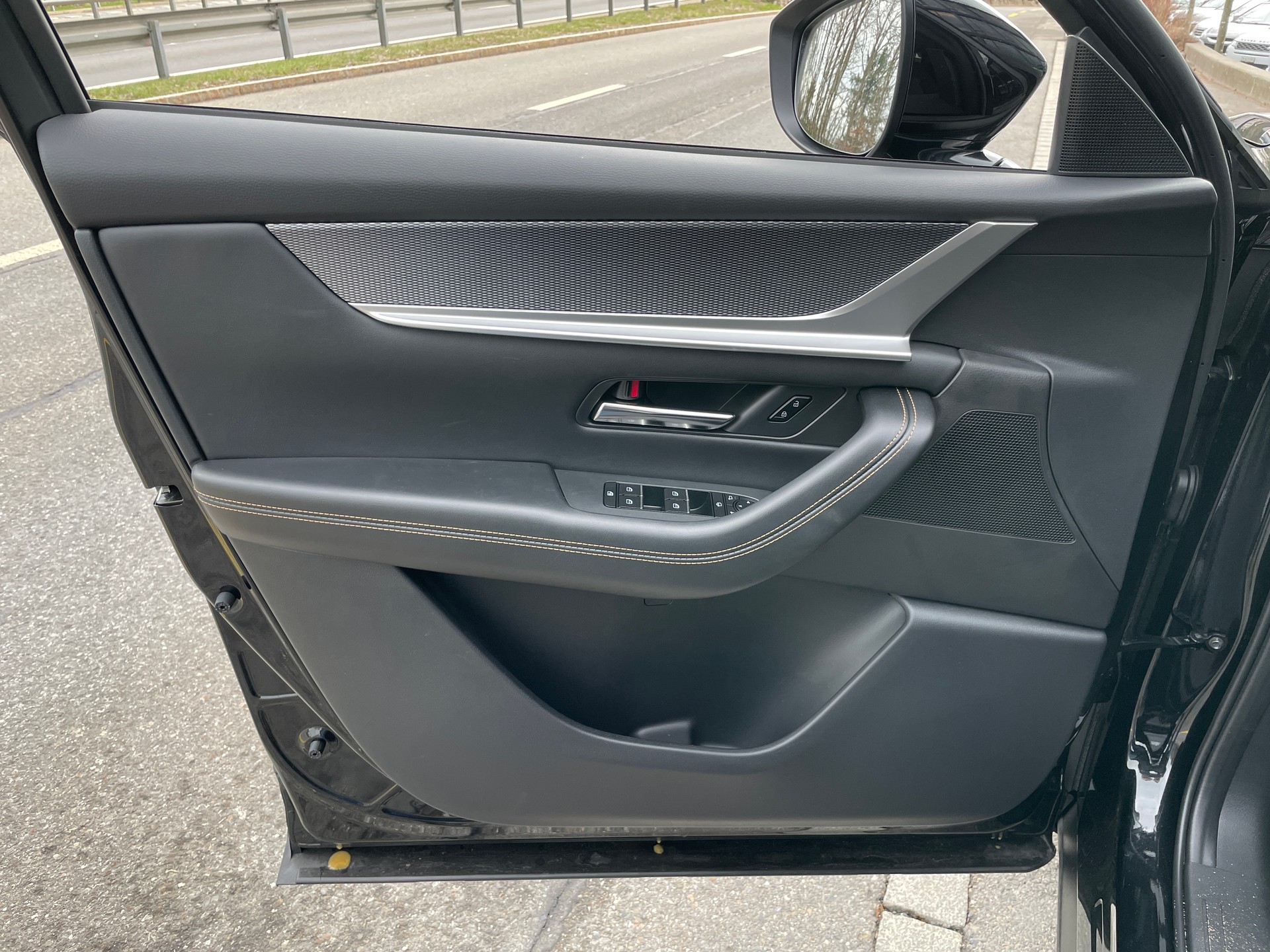 MAZDA CX-60 e-Skyactiv PHEV 327 AWD Exclusive Line-image-15