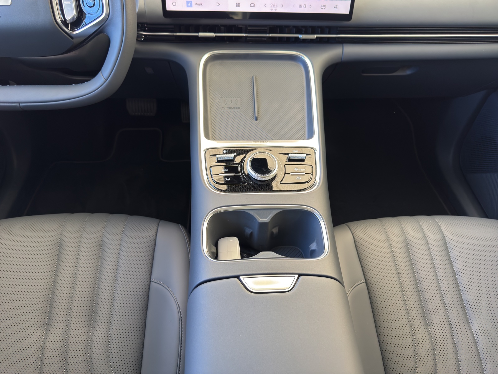 GEELY Starray EM-i LAUNCH EDITION 262PS *Reichweite bis zu 1'055Km*-image-13
