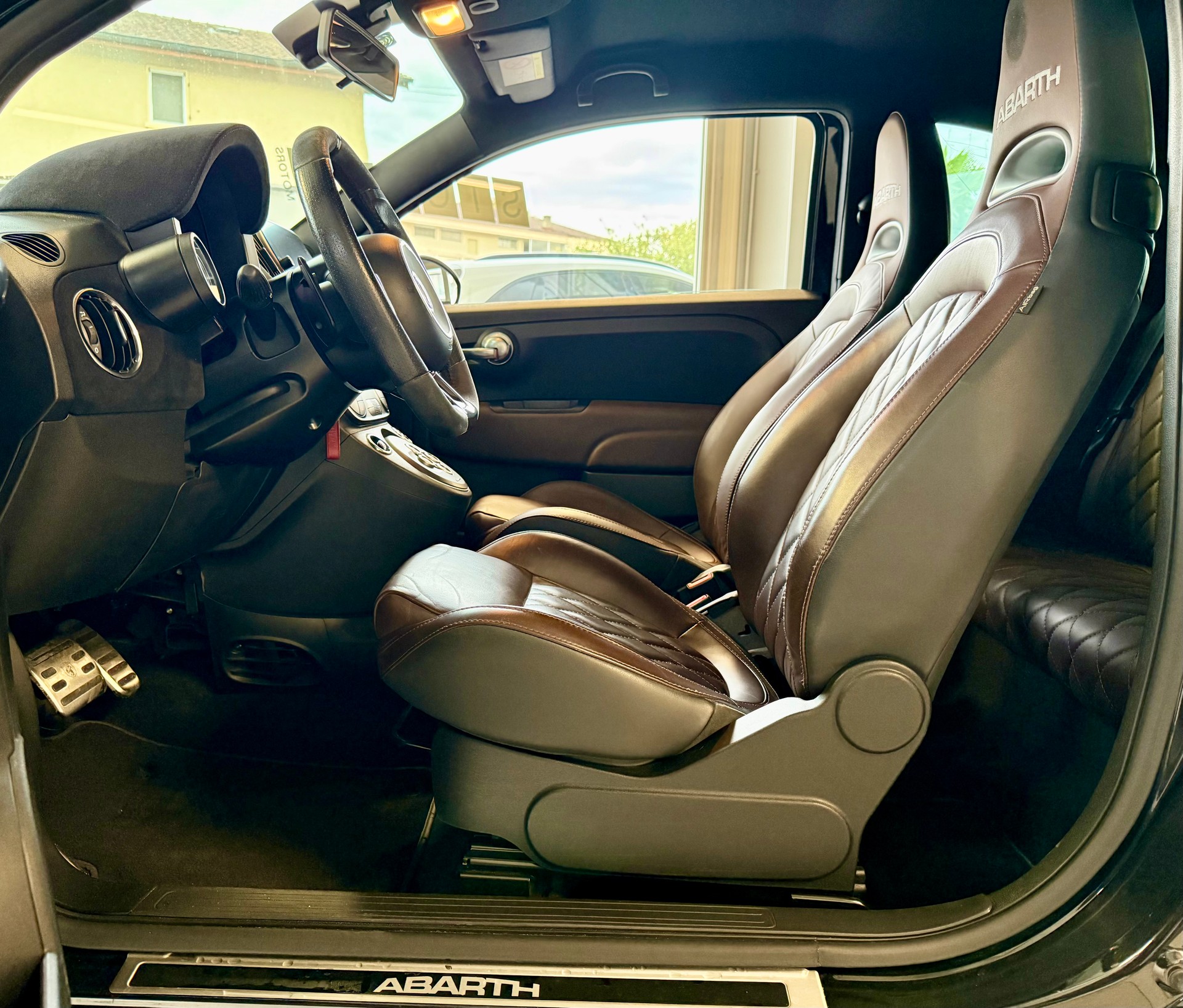 FIAT 595 1.4 16V Turbo Abarth Scorpion Legend Dualogic-image-12
