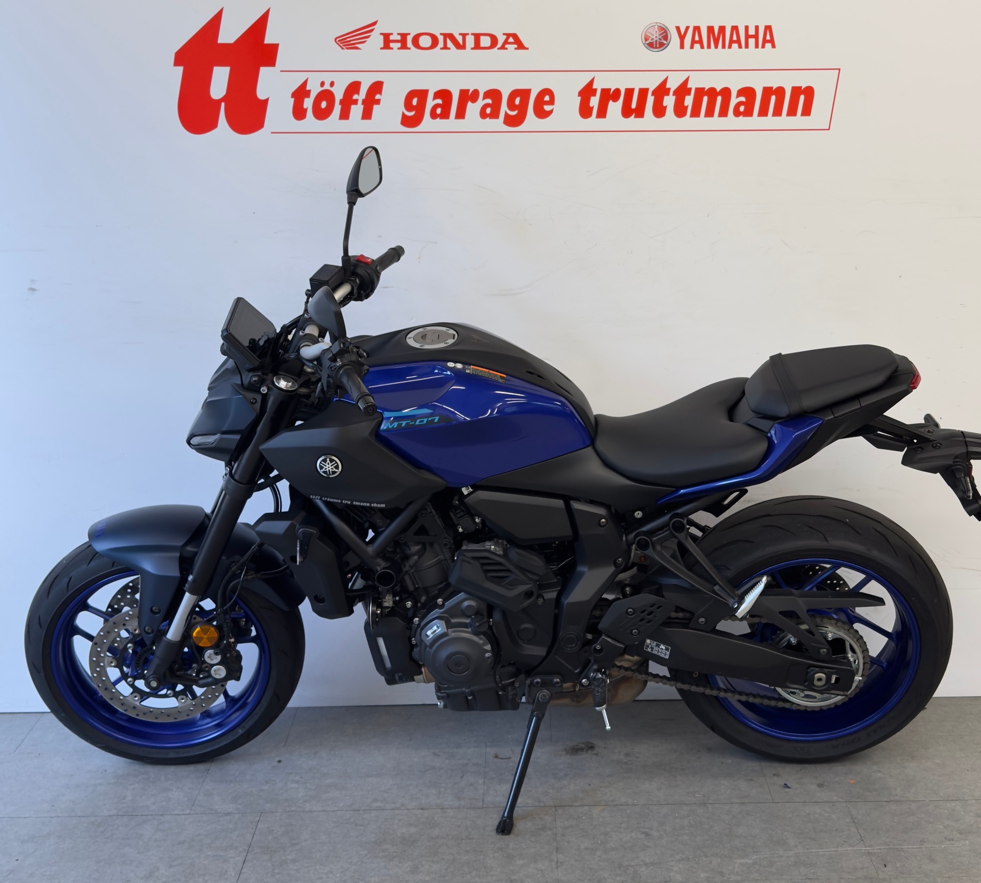 YAMAHA MT-07 Y-AMT-showroom-element-1