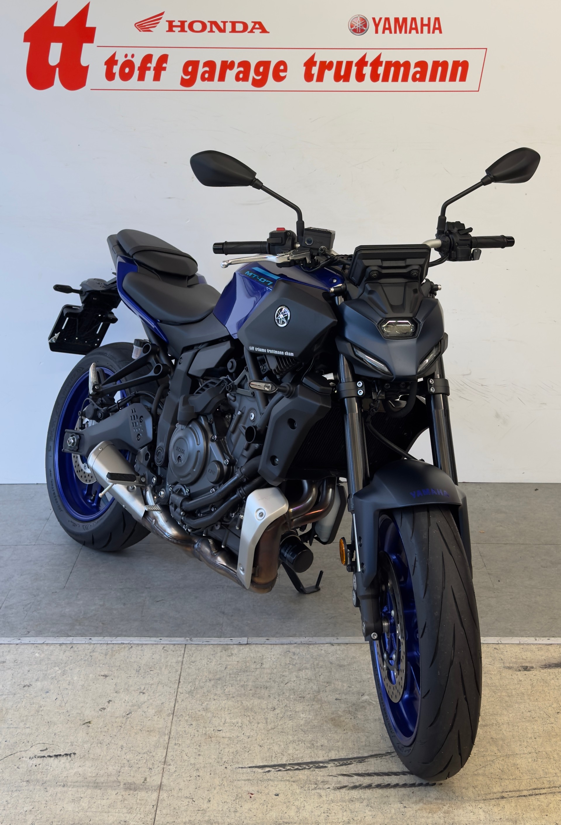 YAMAHA MT-07 Y-AMT-showroom-element-2