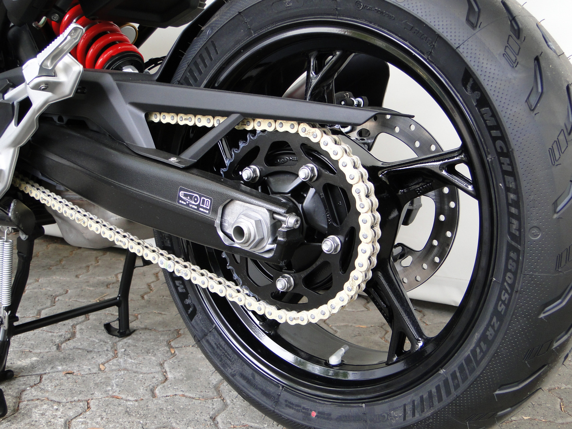 BMW F 900 R A2-image-7