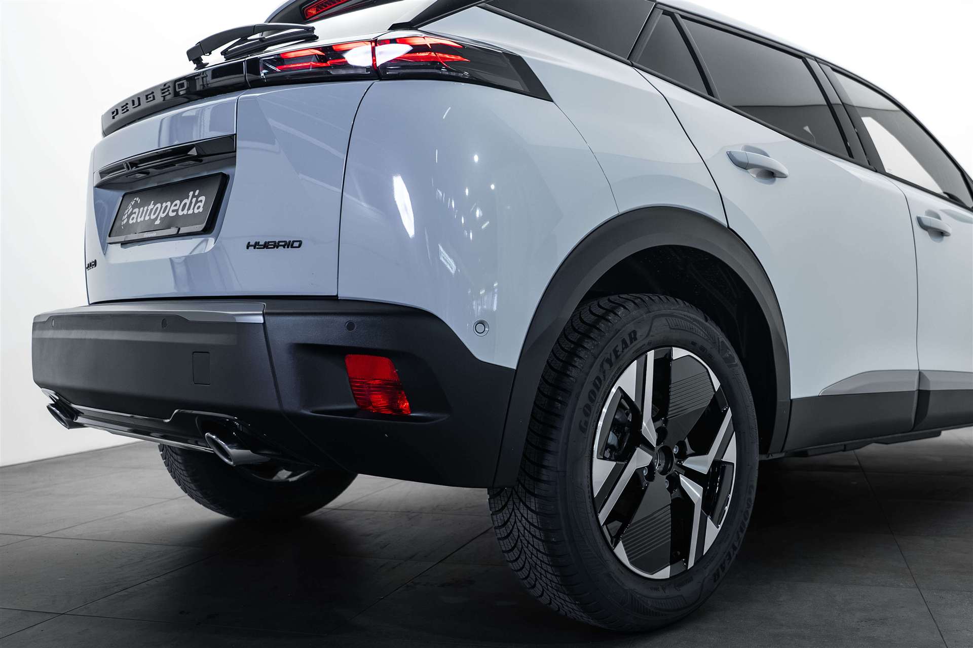 PEUGEOT PEUGEOT 2008 1.2 145 MHEV Allure Automat-showroom-element-3