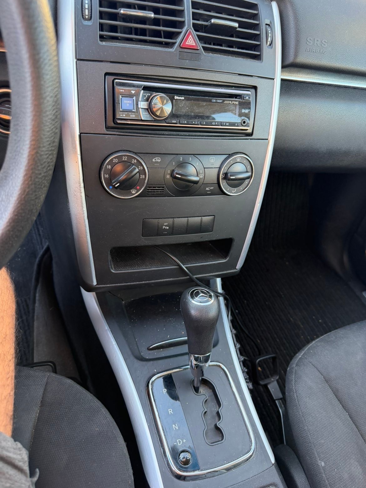 MERCEDES-BENZ B 170-image-6